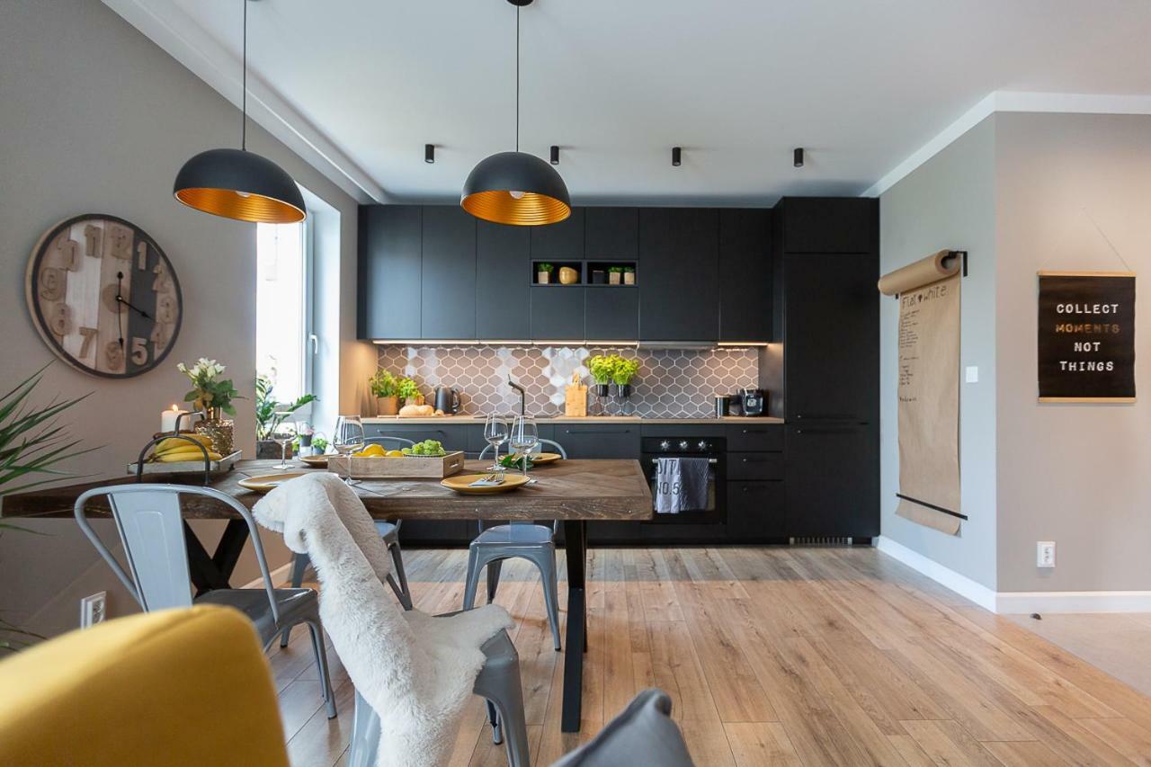Flat White Obywatelska 47ab Apartment *