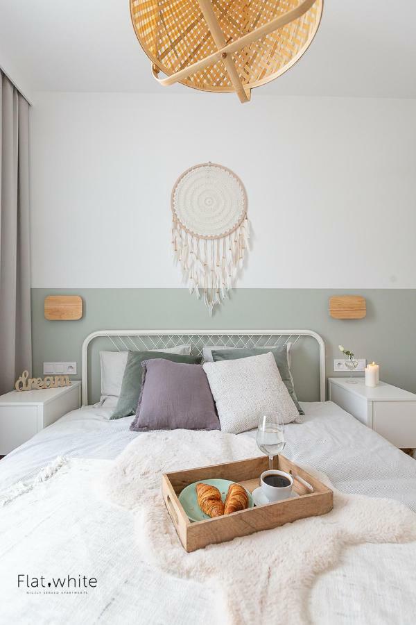Flat White Obywatelska 47ab Apartment *