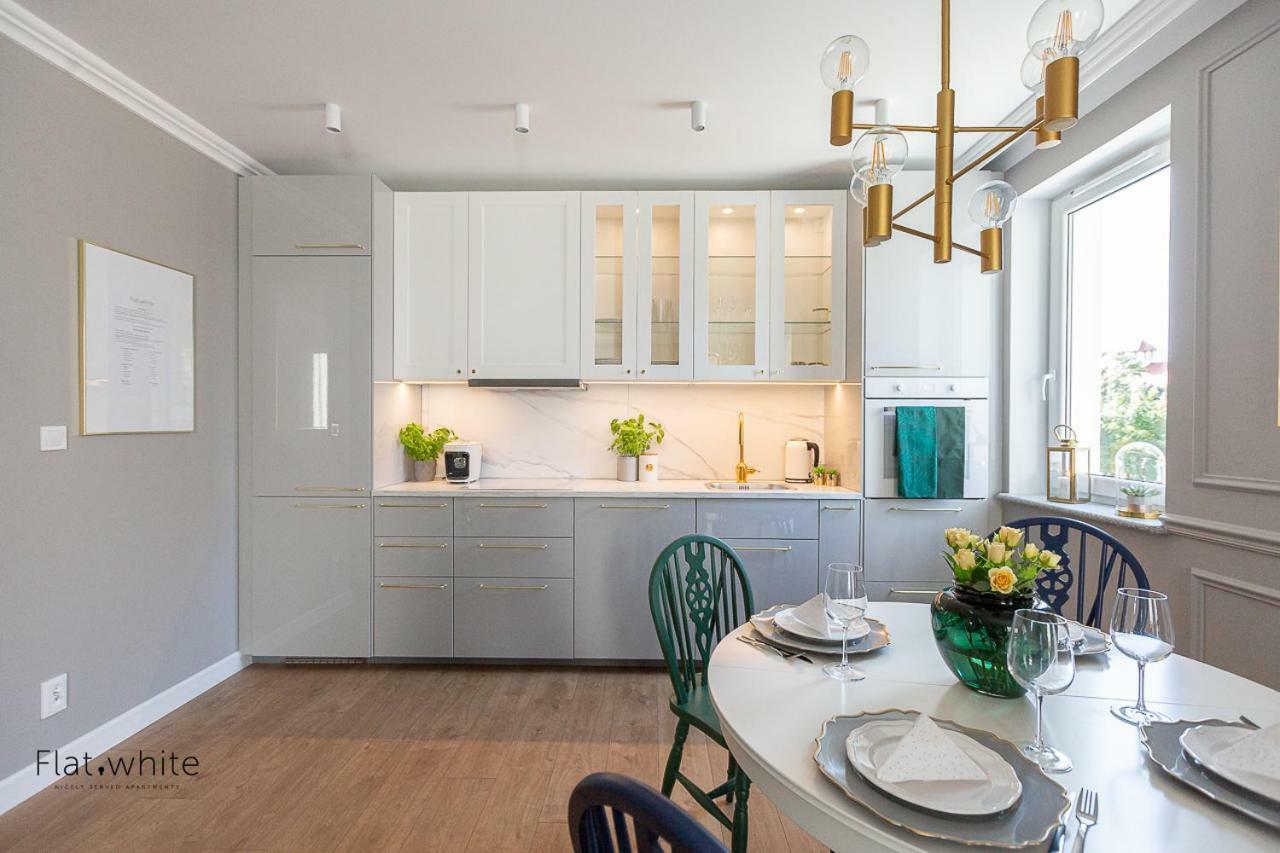 Apartment Flat White Obywatelska 47ab