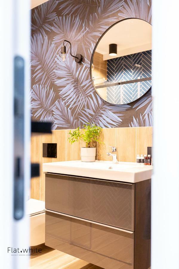 Flat White Obywatelska 47ab Apartment *